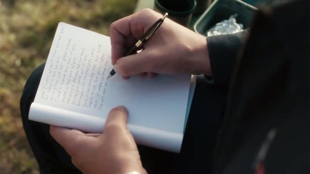 adam-driver-writing-poetry-paterson-promo.jpg 