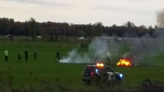 aftermath-of-lino-lakes-helicopter-crash.jpg 