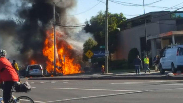 east-hartford-plane-crash-2016-10-11.jpg 