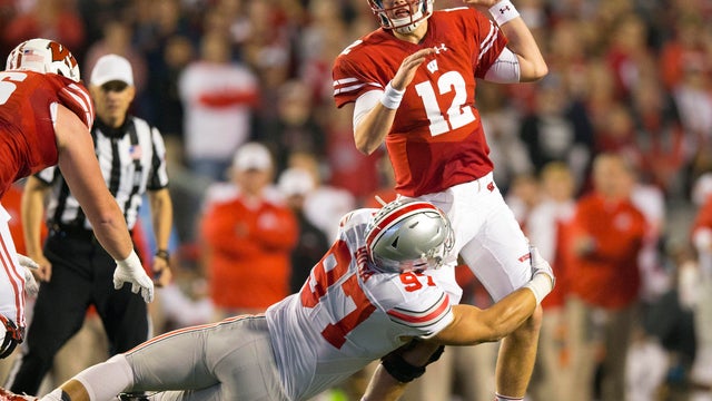 2016-10-16t021810z-2081220481-nocid-rtrmadp-3-ncaa-football-ohio-state-at-wisconsin.jpg 