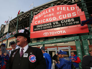 Chicago Cubs clinch first World Series slot since 1945 - CBS News