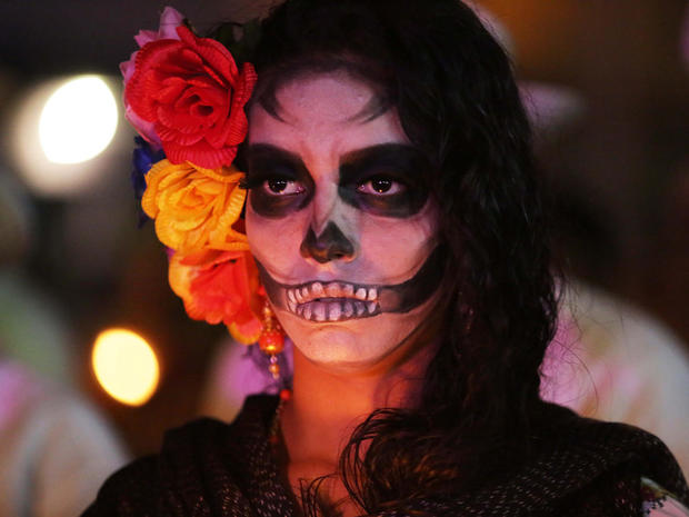 day-of-the-dead-getty-618925218.jpg 