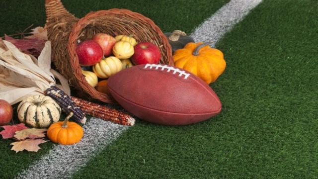 thanksgivingfootball.jpg 