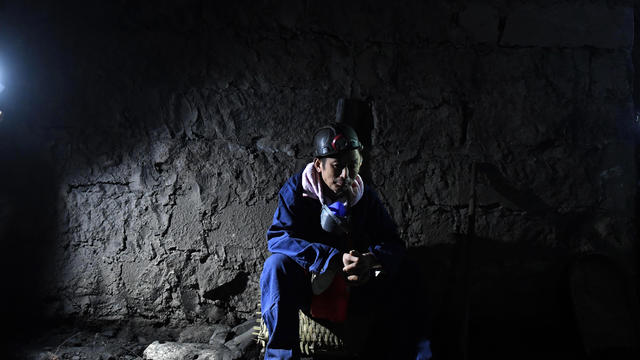 china-miners-620193624.jpg 