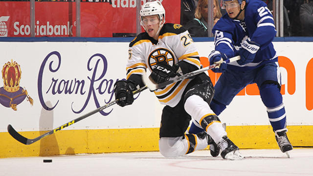 625-brandon-carlo-bruins-maple-leafs.jpg 