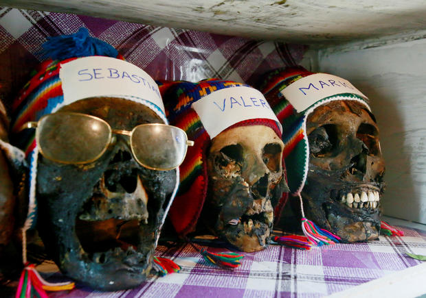 day-of-the-skulls-bolivia-2016-11-8.jpg 