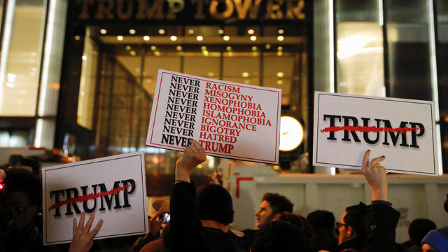 trump-tower-protest-2016-11-9.jpg 