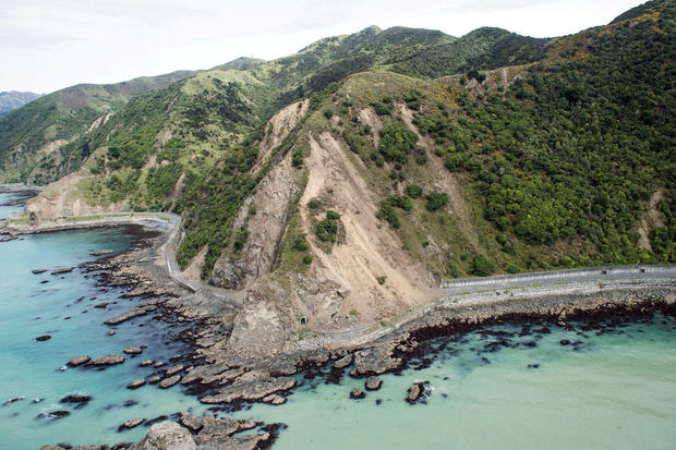 new-zealand-earthquake-landslide.jpg 