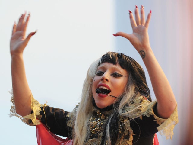 lady-gaga-getty-114091355.jpg 