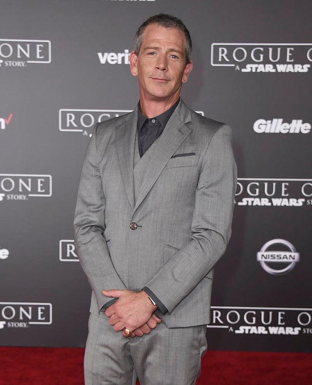 rogue-one-premiere-ap-16346181136284.jpg 
