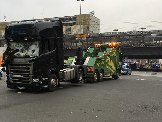 berlin-christmas-market-truck-attack.jpg 