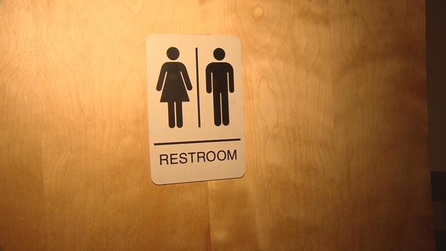 gender-neutral-bathrooms-0pkg.jpg 