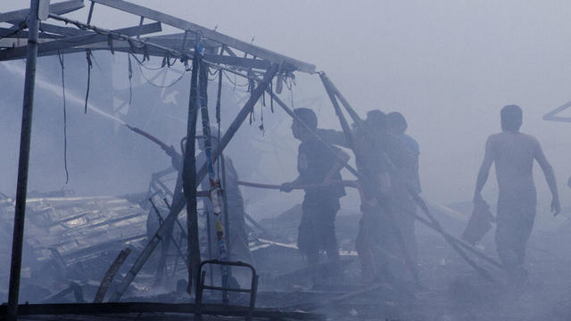 mexico-fireworks-explosion-630319626.jpg 