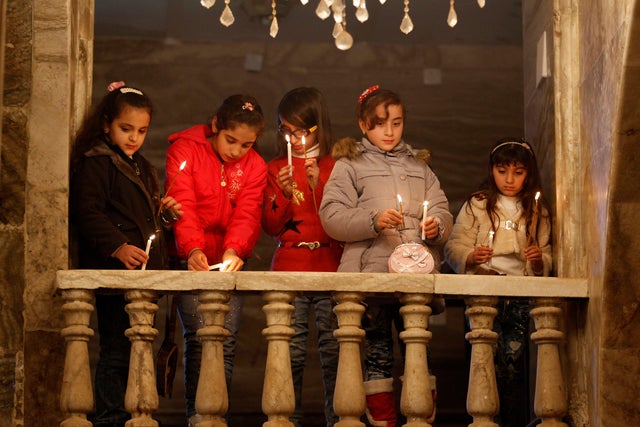 2016-12-25t141906z-1706711872-rc14e4492f10-rtrmadp-3-christmas-season-iraq.jpg 