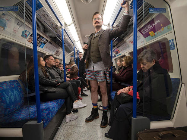 no-pants-subway-london-getty-631221072.jpg 