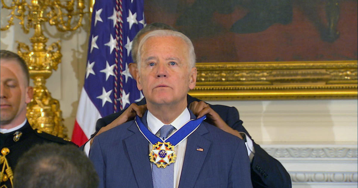 Joe Biden awarded Medal Freedom by Obama - CBS News
