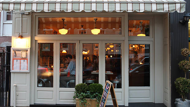 Celeb Restaurants - Mermaid Oyster Bar 