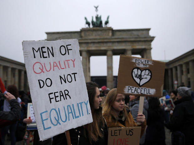 womens-march-berlin-lr1ed1l0t39i6-rtrmadp.jpg 
