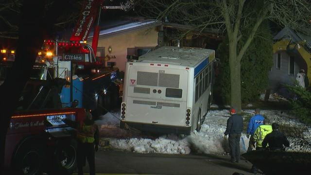 bus-crashes-into-columbia-heights-home.jpg 