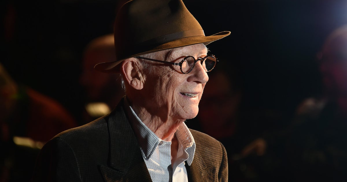 Celebrities react to death of British actor John Hurt - CBS News