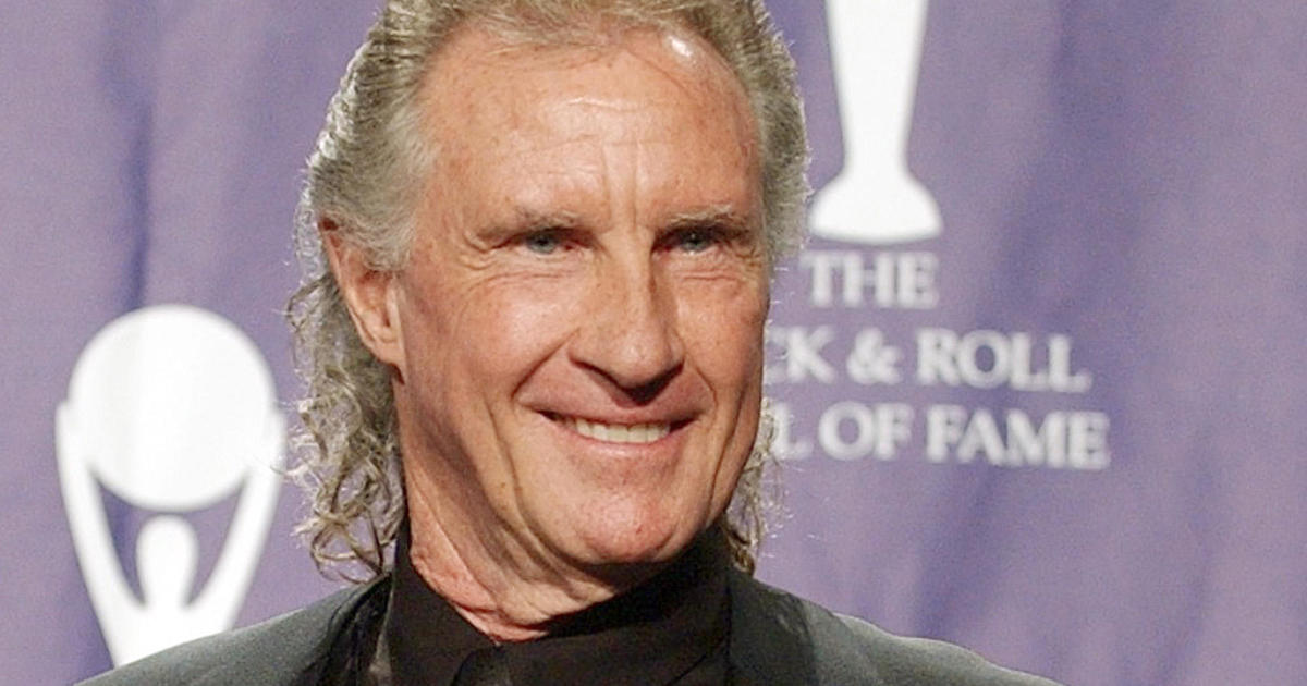 Decades Old Slaying Of Righteous Brothers Singers Ex Solved Cbs News 6103