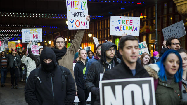 retreat-crowd-gettyimages-632794158.jpg 