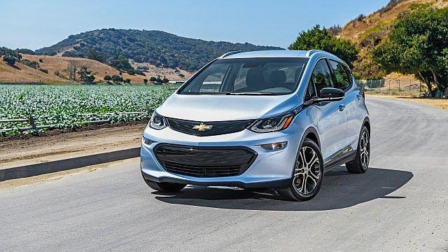 2017-chevrolet-bolt.jpg 