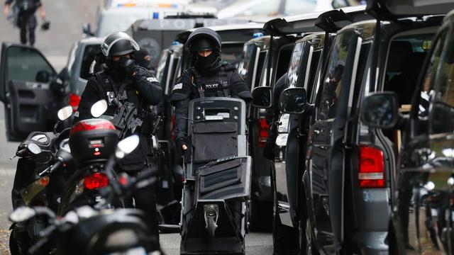 france-french-counter-terror-police-610508004.jpg 