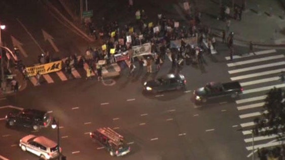 la-protest-against-ice-raids-020917.jpg 