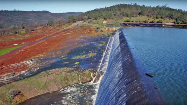 Oroville Dam Auxiliary Spillway (Calif. Dept. Water Resources) 