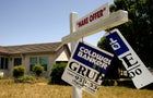 foreclosure-rtx5nrq.jpg 