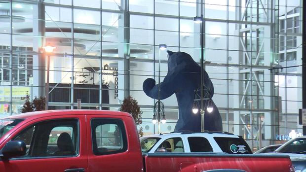 Colorado convention center big blue bear generic 