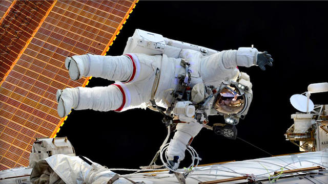 astronaut-spacewalk.jpg 