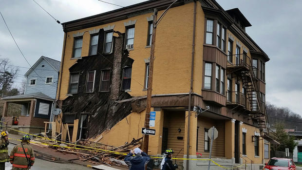 wilmerding-apartment-building-collapse 