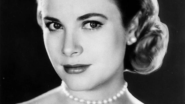 grace-kelly-ap-551212051.jpg 