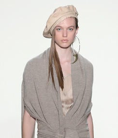 beret-ny-fashion-week-244-getty-634387980.jpg 