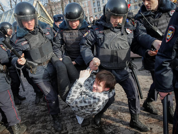 russia-protests-2017-03-26t152040z-1709014958-rc138ae4d300-rtrmadp-3-russia-protests.jpg 