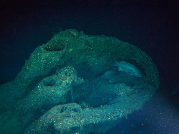 wwii-shipwreck-conning-tower.jpg 