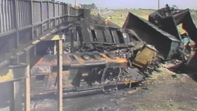 us-36-train-crash.jpg 