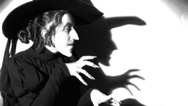 wizard-of-oz-margaret-hamilton-wicked-witch-crop.jpg 