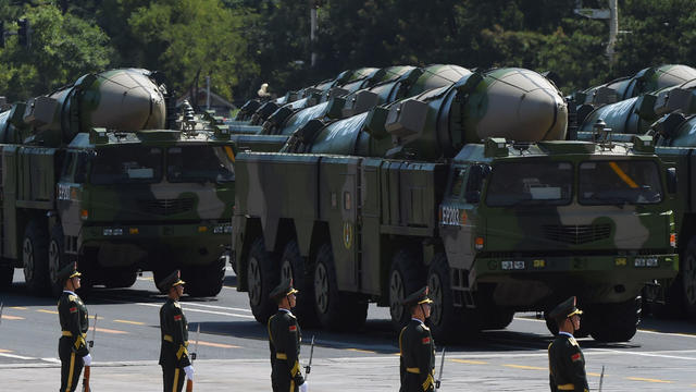 china-mil-1.jpg 