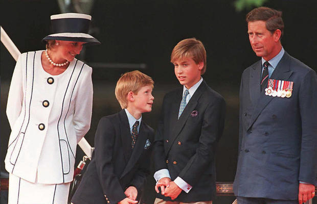 Princess Diana(L), her sons Harry(2nd L) 