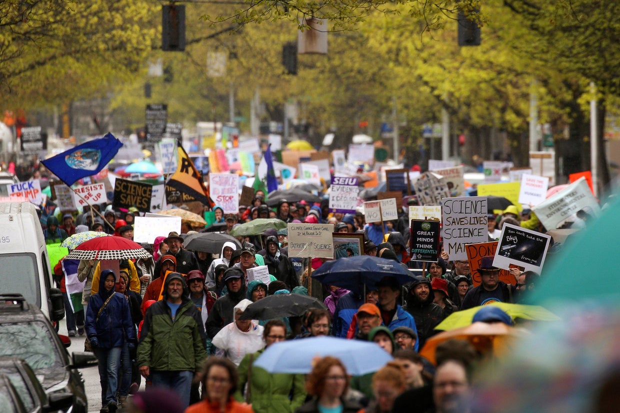 2017-04-22t203039z-802914627-rc1e591ebc00-rtrmadp-3-earth-day-usa-protest.jpg 