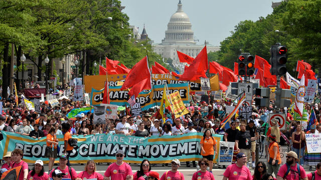 2017-04-29t184814z-1513945367-rc1116d71460-rtrmadp-3-usa-trump-protest.jpg 