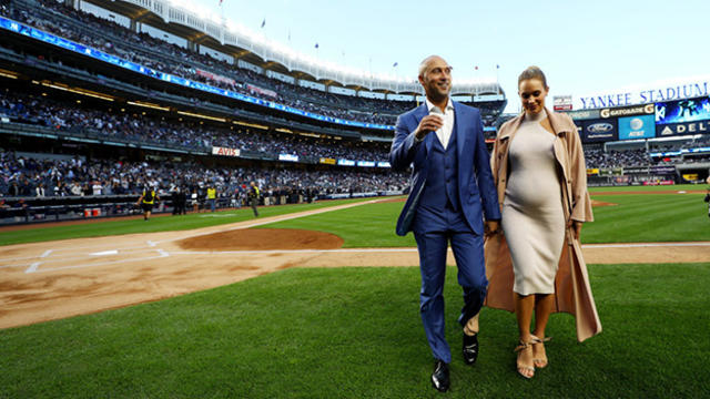 Yankees Retire Derek Jeter's Number '2