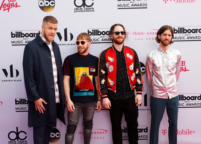 2017-05-21t232425z-34496163-hp1ed5l1t0osf-rtrmadp-3-music-billboard-awards.jpg 