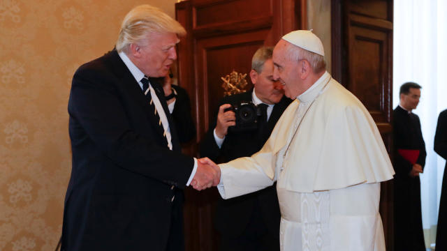 2017-05-24t064817z-201462323-rc1a33eef260-rtrmadp-3-usa-trump-pope.jpg 