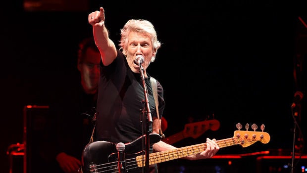 roger-waters-620-getty-615126238.jpg 