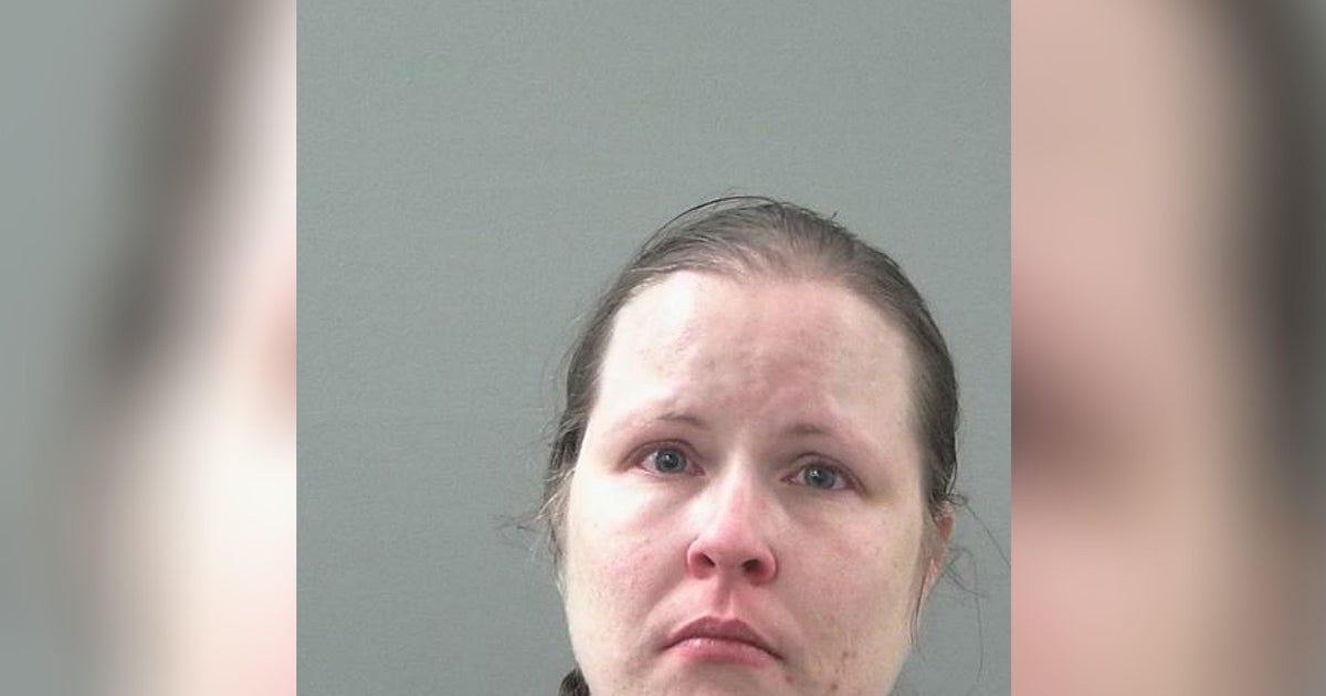 Mom locked kids in trunk while she shopped at Wal-Mart, police say ...