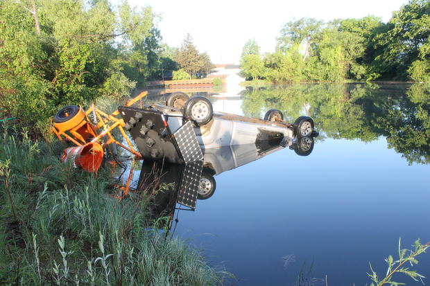 Clinton River crash 